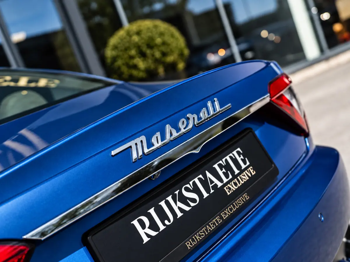 4.7 Sport|ALCANTARA HEMEL|CAMERA|BOSE