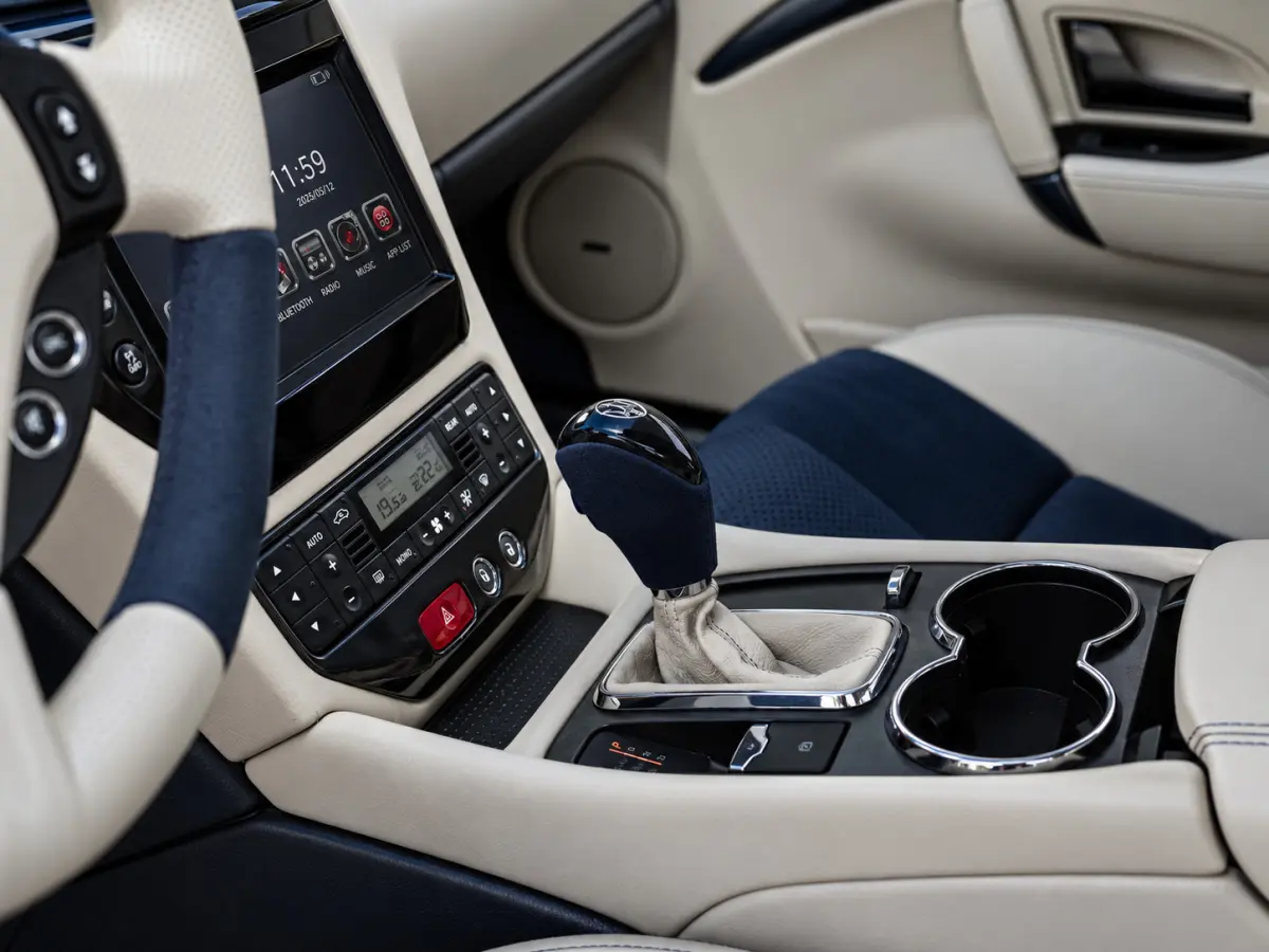 4.7 Sport|ALCANTARA HEMEL|CAMERA|BOSE