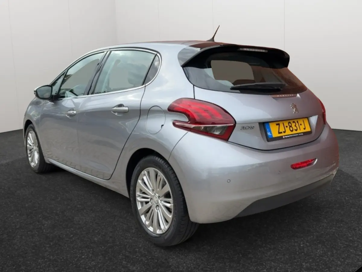 1.2 PureTech BlueLease Allure Navigatie Clima Velgen