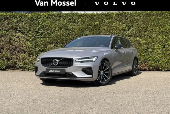T8 Plug-in hybrid AWD Plus Dark | Blis | Trekhaak | Pano dak | Keyless | Elektrische stoelen | Head up display | 360 camera | Stuur en stoel verwarming | Harman / kardon audio | Cruise contr