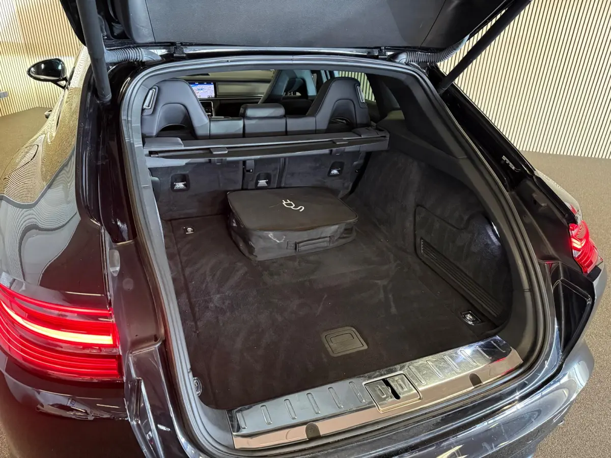 2.9 4 E-Hybrid SPORT DESIGN-PANORAMA-STOELEN 14 VOUDIG-SPORT UITLAAT-COMPLEET