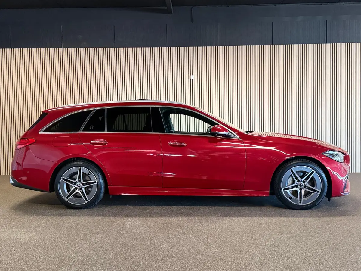 220D AMG STYLING-PANORAMA-MEMORY-HEAD UP-360 CAMERA-COMPLEET