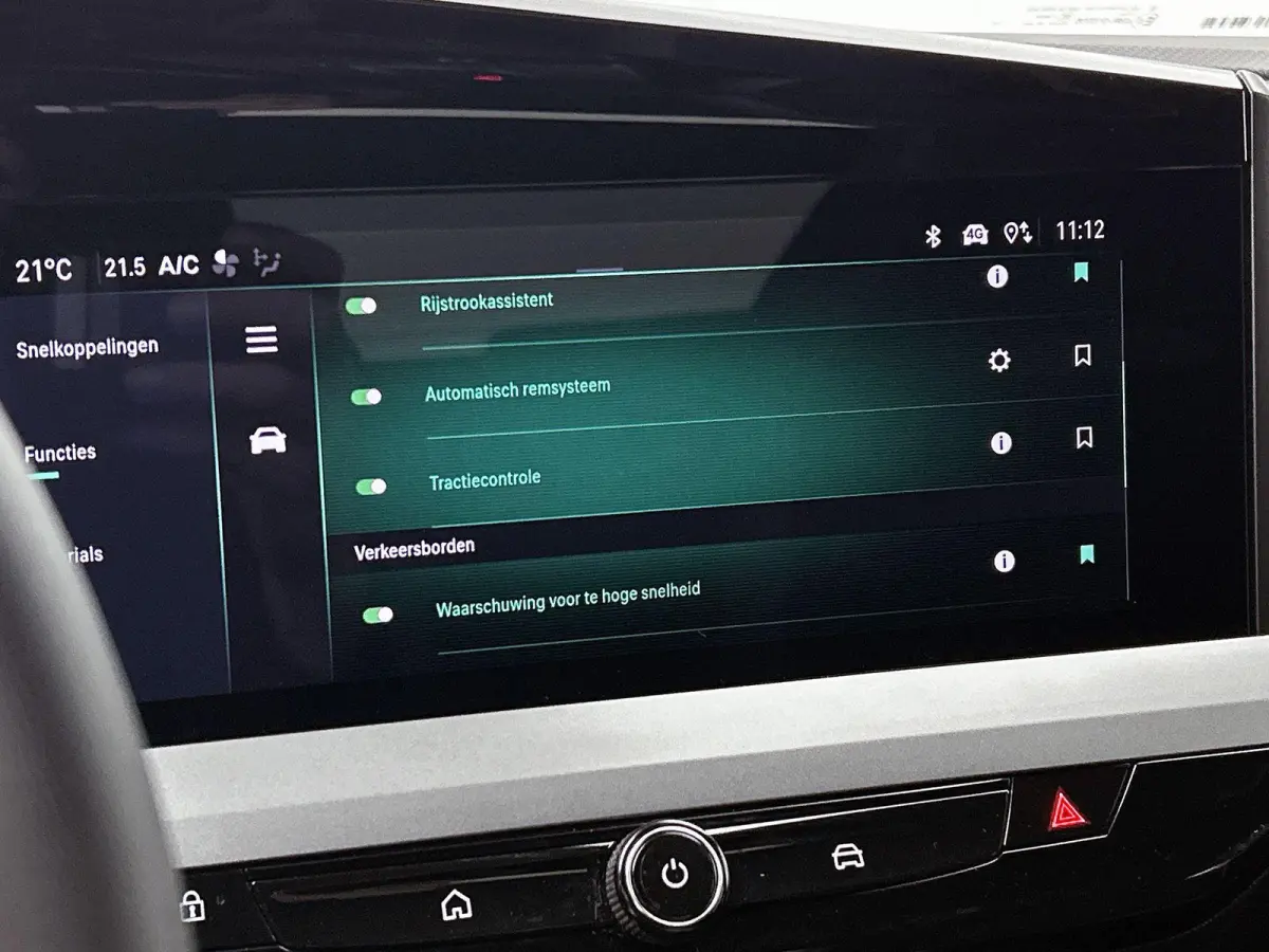 156pk GS 54 kWh Automaat ACCU 97% | Navigatie | Climate Control | Adaptieve Cruise Control | Camera | Dodehoekdetectie | LED | 17"LMV |