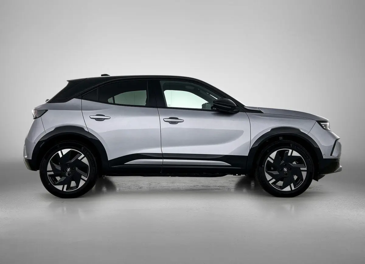 156pk GS 54 kWh Automaat ACCU 97% | Navigatie | Climate Control | Adaptieve Cruise Control | Camera | Dodehoekdetectie | LED | 17"LMV |
