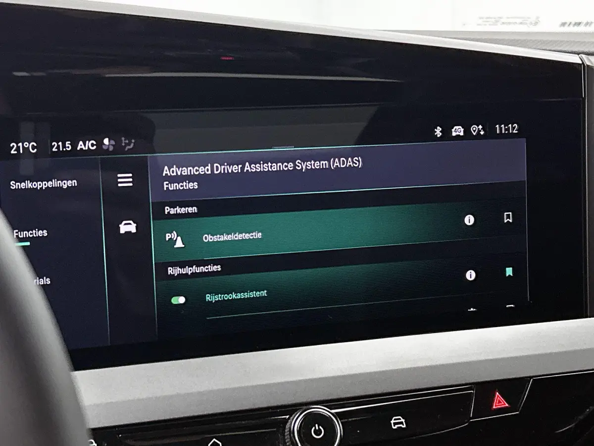 156pk GS 54 kWh Automaat ACCU 97% | Navigatie | Climate Control | Adaptieve Cruise Control | Camera | Dodehoekdetectie | LED | 17"LMV |