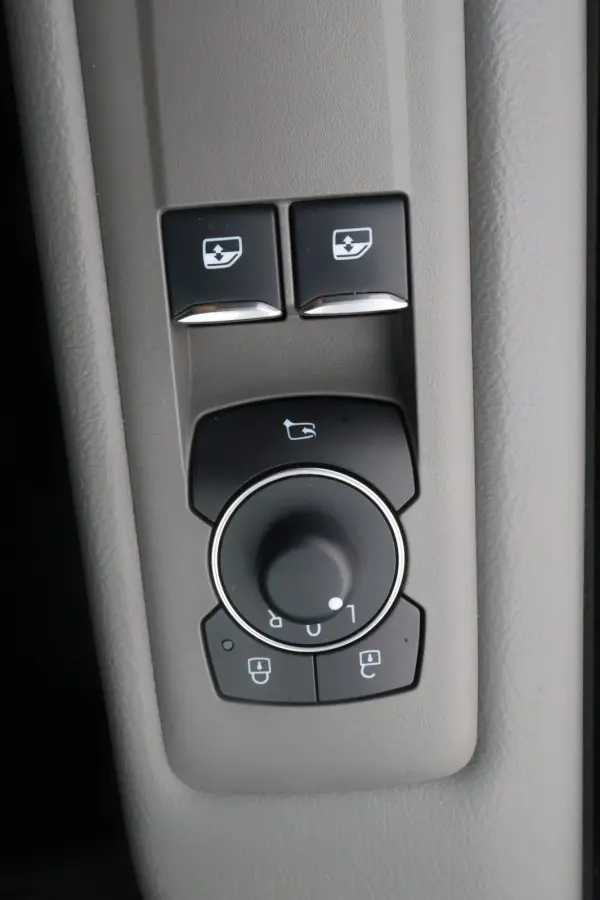 T7 2.0 TDI L2 H1 150pk