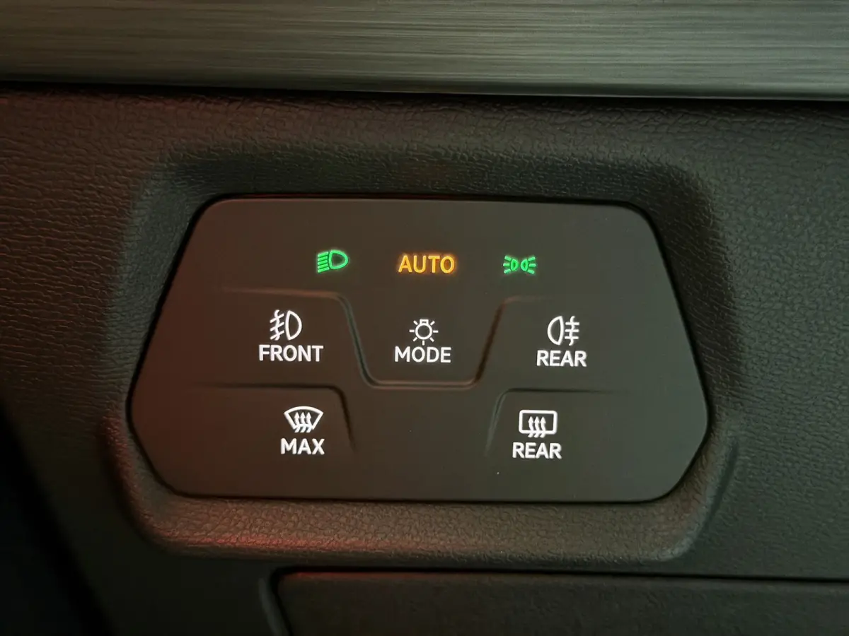 1.4 e-Hybrid VZ Copper|360|Memory|DCC|Keyless|El.A.Klep