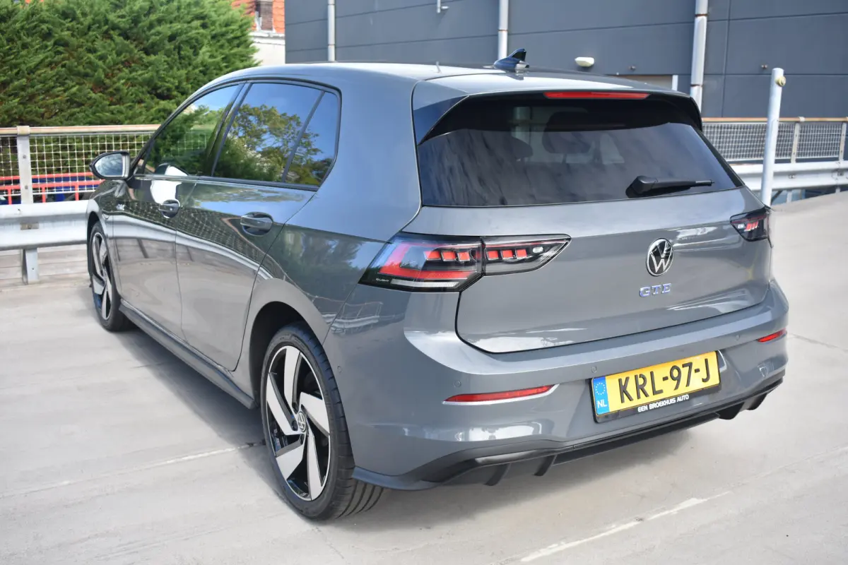 1.5 272pk eHybrid GTE | ACC | Sport Pakket | Volledig leder | Stoelverwarming- en verkoeling | Schuif-kanteldak | Elektrisch wegklapbare trekhaak | VERLENGDE GARANTIE!