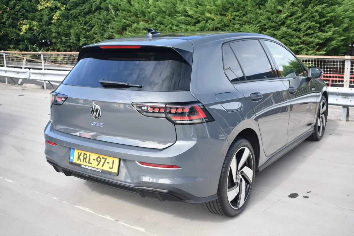 1.5 272pk eHybrid GTE | ACC | Sport Pakket | Volledig leder | Stoelverwarming- en verkoeling | Schuif-kanteldak | Elektrisch wegklapbare trekhaak | VERLENGDE GARANTIE!