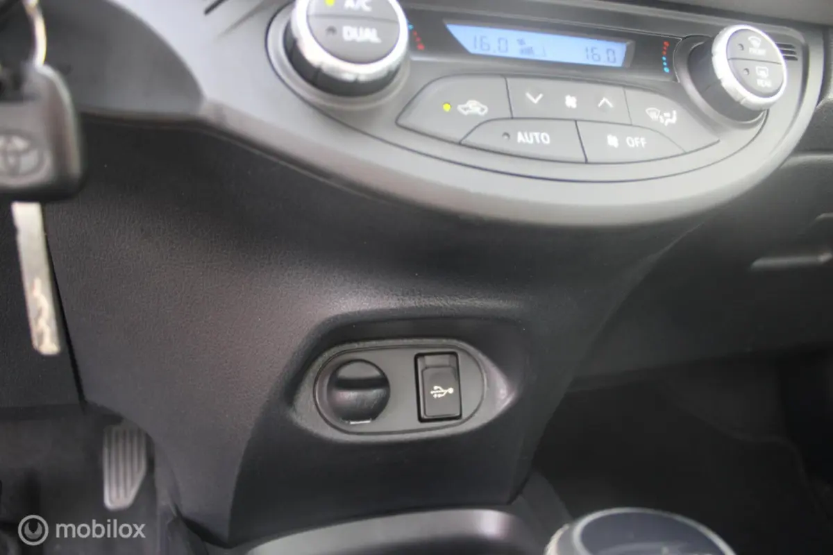 1.5 Hybrid Aspiration | 1e Eigenaar Boekjes | Parkeersensoren achter | Cruise control.