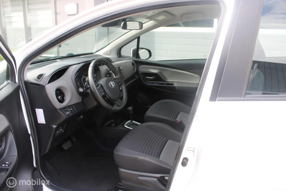 1.5 Hybrid Aspiration | 1e Eigenaar Boekjes | Parkeersensoren achter | Cruise control.