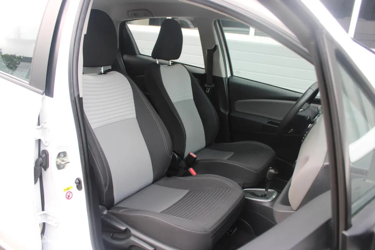 1.5 Hybrid Aspiration | 1e Eigenaar Boekjes | Parkeersensoren achter | Cruise control.