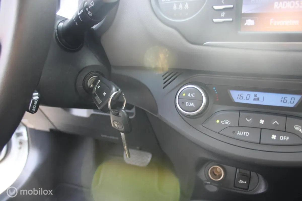1.5 Hybrid Aspiration | 1e Eigenaar Boekjes | Parkeersensoren achter | Cruise control.