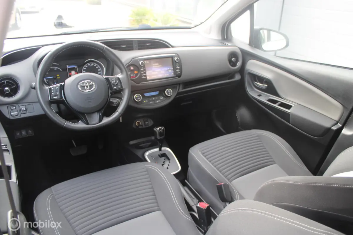 1.5 Hybrid Aspiration | 1e Eigenaar Boekjes | Parkeersensoren achter | Cruise control.
