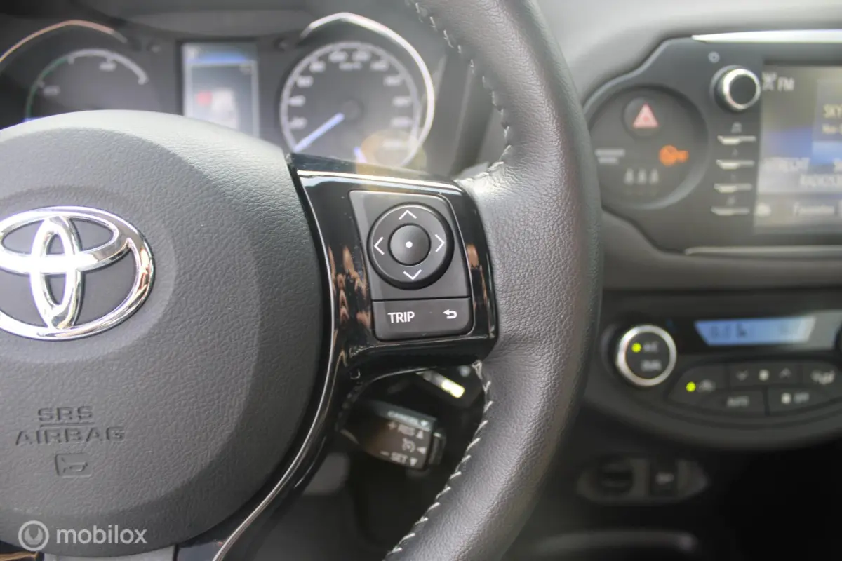 1.5 Hybrid Aspiration | 1e Eigenaar Boekjes | Parkeersensoren achter | Cruise control.