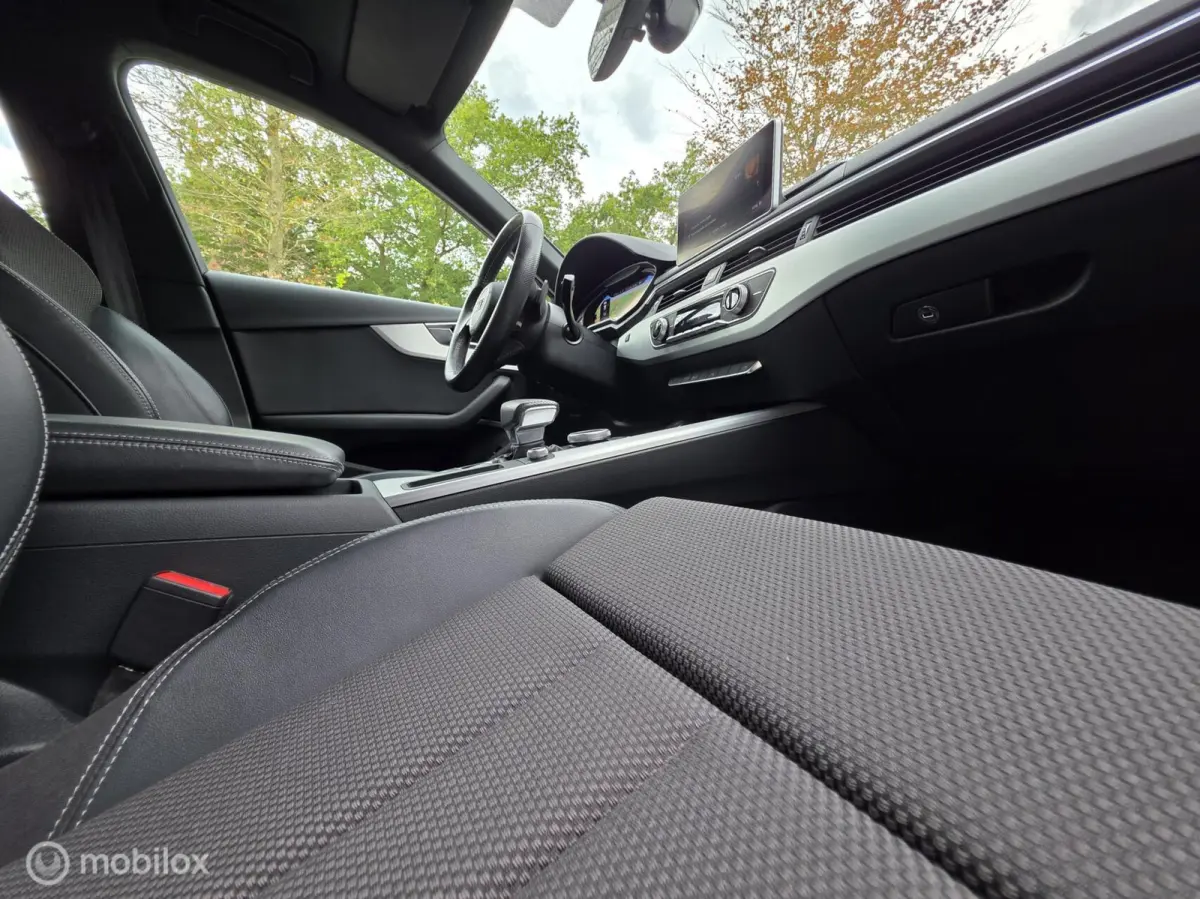 2.0 TFSI MHEV Sport 2X S-Line 191PK