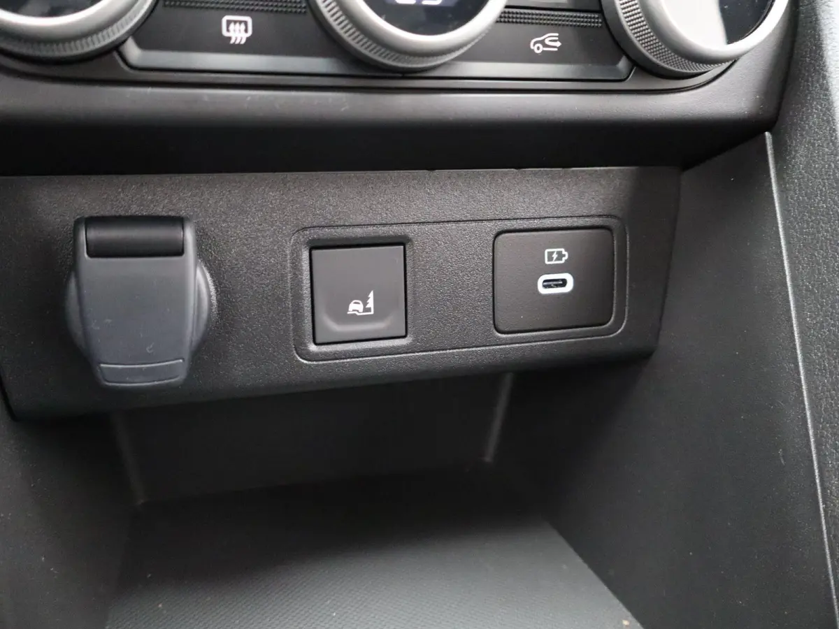 Eco-G extreme 7-zits | Parkeercamera | Navigatie | Climate Control |