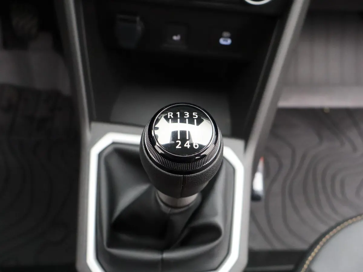 Eco-G extreme 7-zits | Parkeercamera | Navigatie | Climate Control |