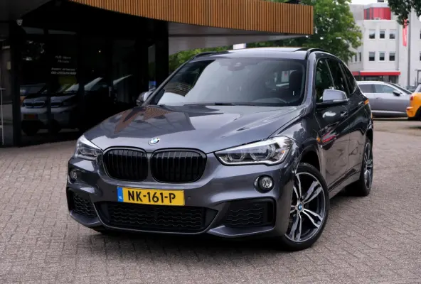 sDrive20i Centennial High Executive|Rijklaar!|M-Sport|Pano|HUD|Camera|Trekhaak|Stoelverwarming