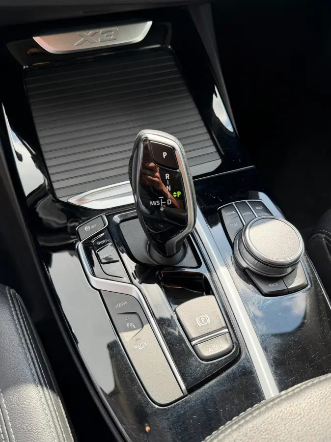 XDrive30e High Executive / 1e eigenaar/ leder/led