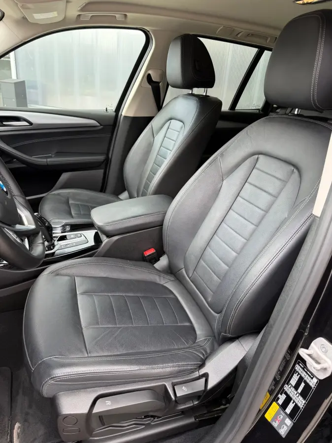 XDrive30e High Executive / 1e eigenaar/ leder/led