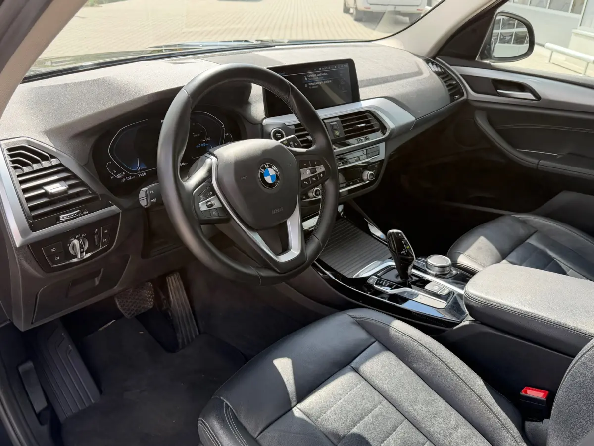 XDrive30e High Executive / 1e eigenaar/ leder/led