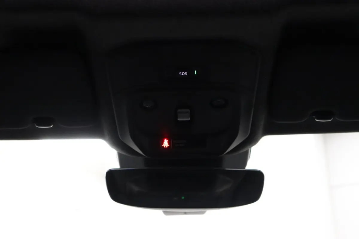iconic “plein sud™” 150 pk comfort range | Harman Kardon | Pack advanced driving assist |