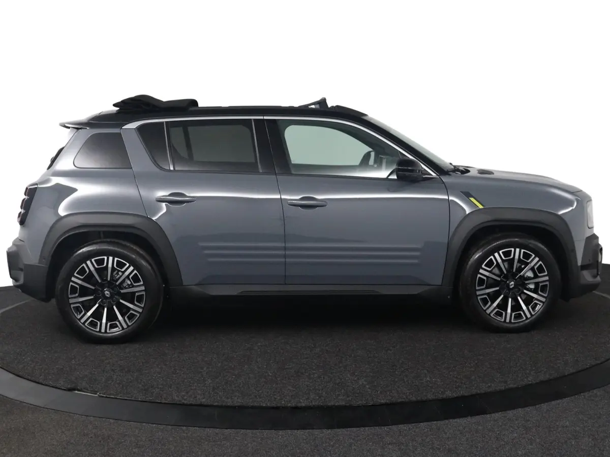 iconic “plein sud™” 150 pk comfort range | Harman Kardon | Pack advanced driving assist |