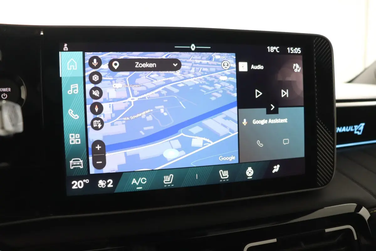 iconic “plein sud™” 150 pk comfort range | Harman Kardon | Pack advanced driving assist |
