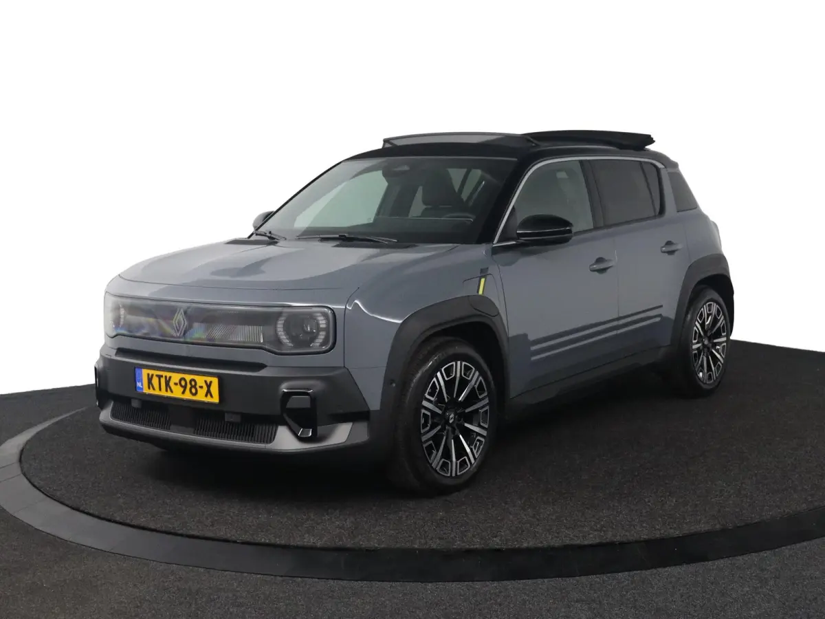 iconic “plein sud™” 150 pk comfort range | Harman Kardon | Pack advanced driving assist |
