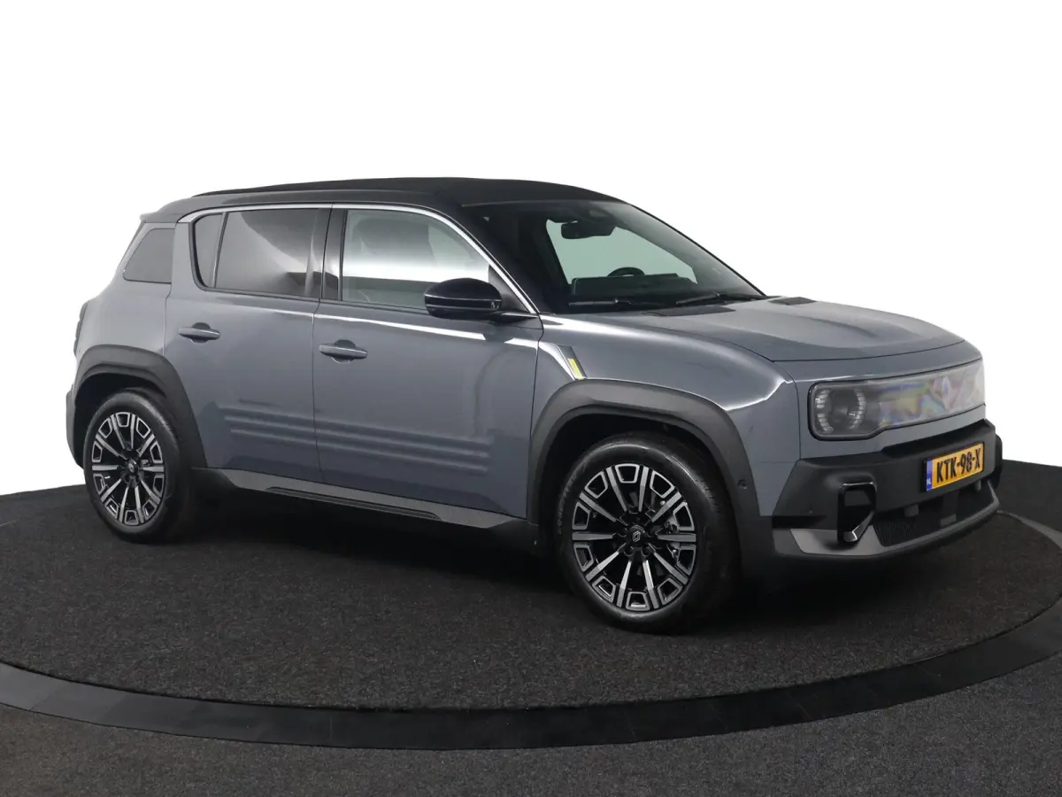 iconic “plein sud™” 150 pk comfort range | Harman Kardon | Pack advanced driving assist |