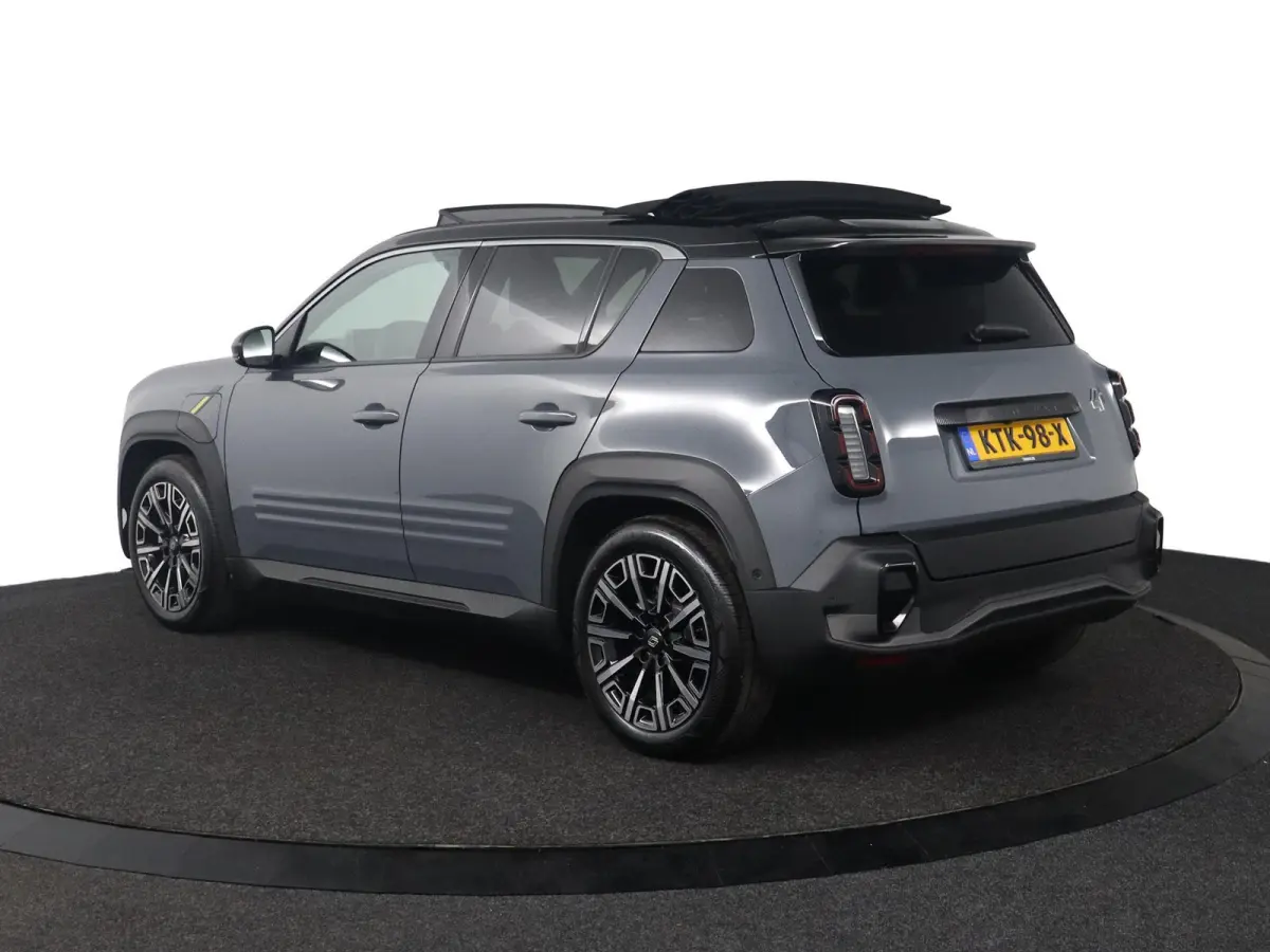 iconic “plein sud™” 150 pk comfort range | Harman Kardon | Pack advanced driving assist |