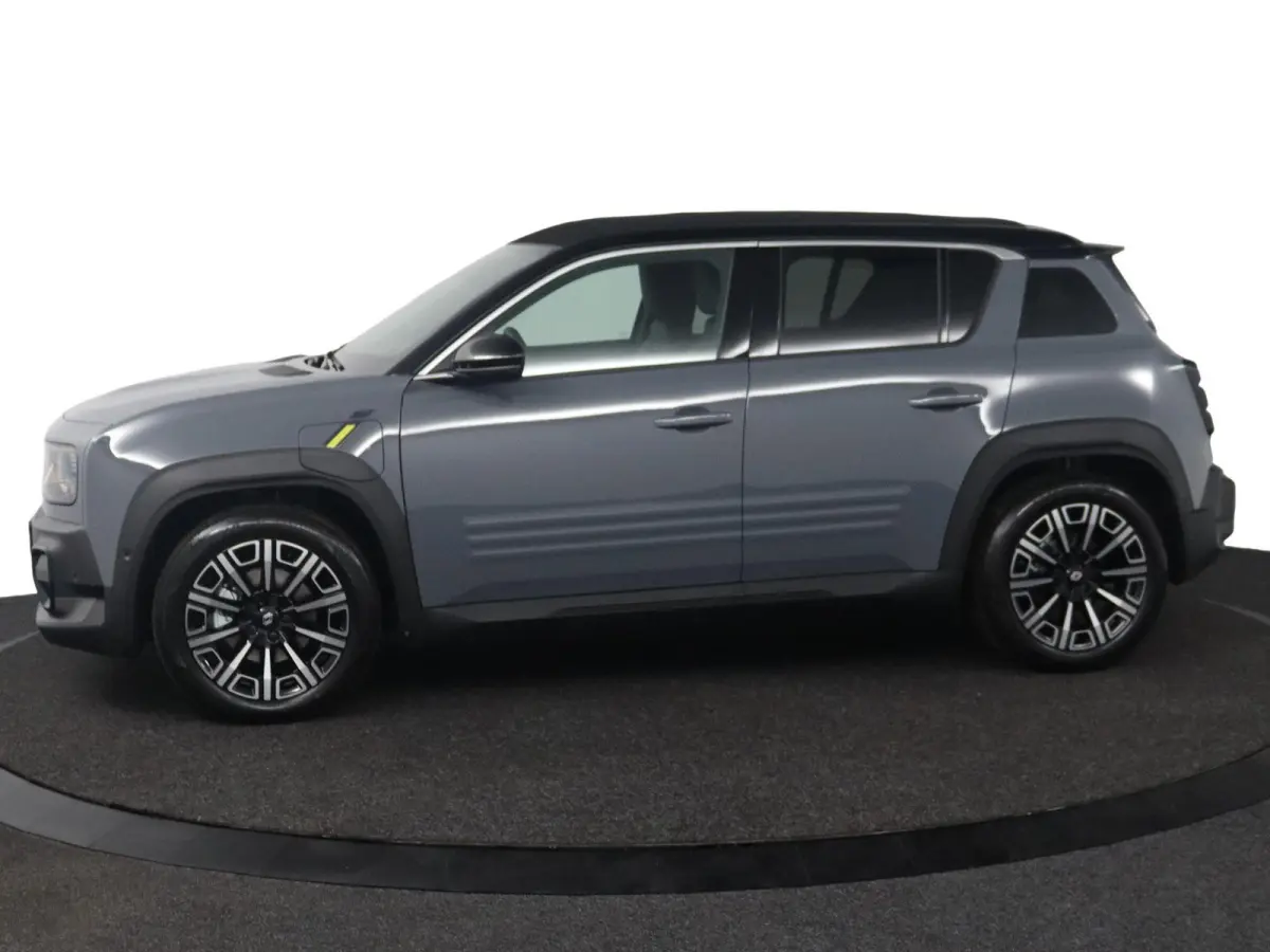 iconic “plein sud™” 150 pk comfort range | Harman Kardon | Pack advanced driving assist |