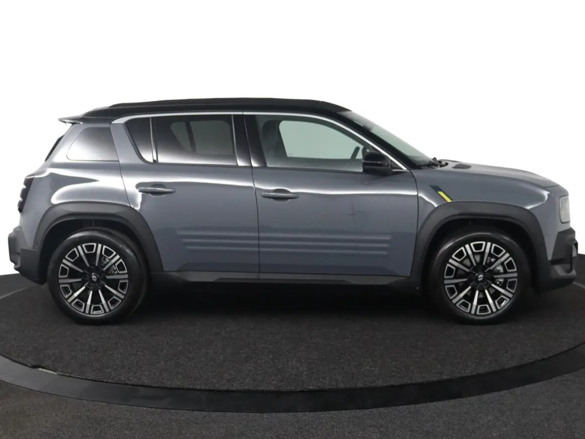 iconic “plein sud™” 150 pk comfort range | Harman Kardon | Pack advanced driving assist |