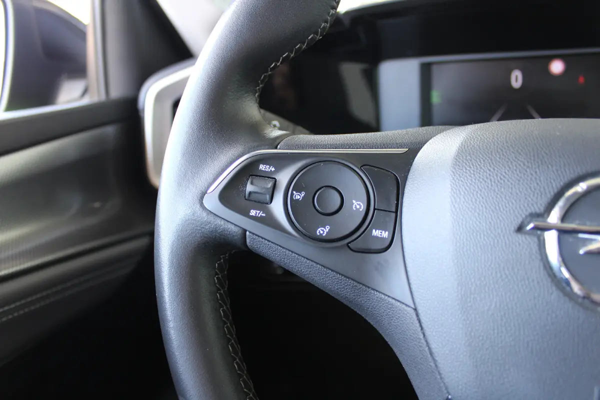 1.2 Elegance | Achteruitrijcamera | Apple carplay & Android auto | Climate control |
