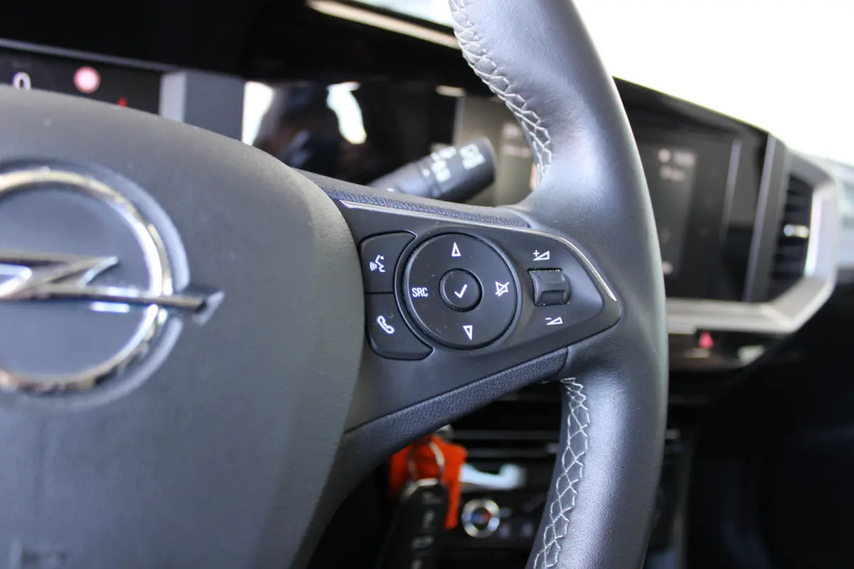 1.2 Elegance | Achteruitrijcamera | Apple carplay & Android auto | Climate control |