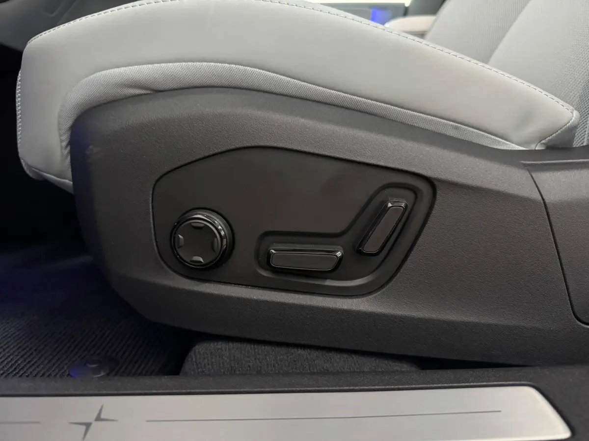 Long Range Single motor 100 kWh|HARMAN/KARDON|SFEER|PANO|