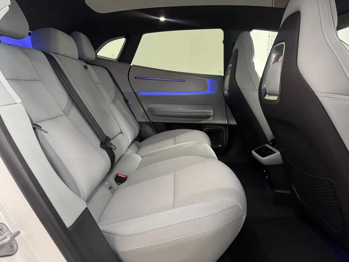 Long Range Single motor 100 kWh|HARMAN/KARDON|SFEER|PANO|