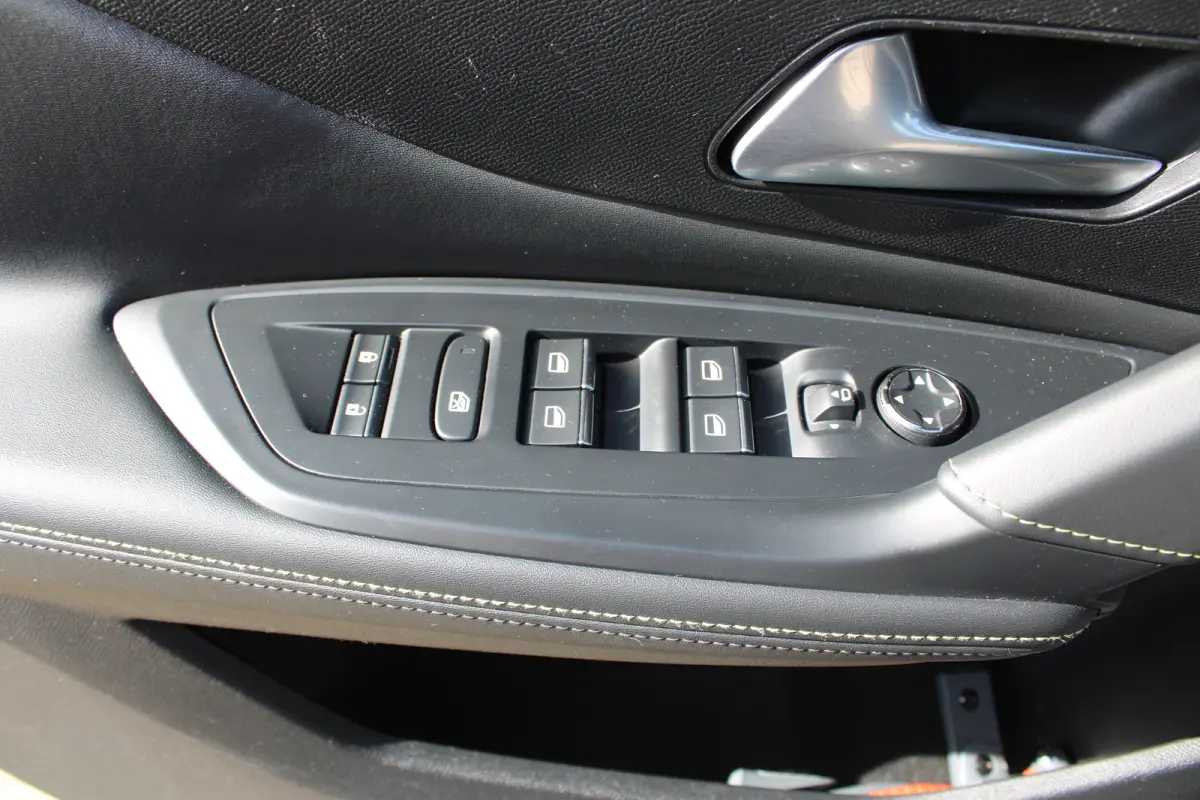 1.6 HYbrid 180 GT Pack Business SoH 94% | Lederen Bekleding | Focal Hi-Fi | Glazen Schuif-/Kantel Dak | 360-Camera