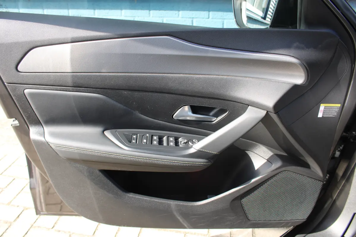 1.6 HYbrid 180 GT Pack Business SoH 94% | Lederen Bekleding | Focal Hi-Fi | Glazen Schuif-/Kantel Dak | 360-Camera