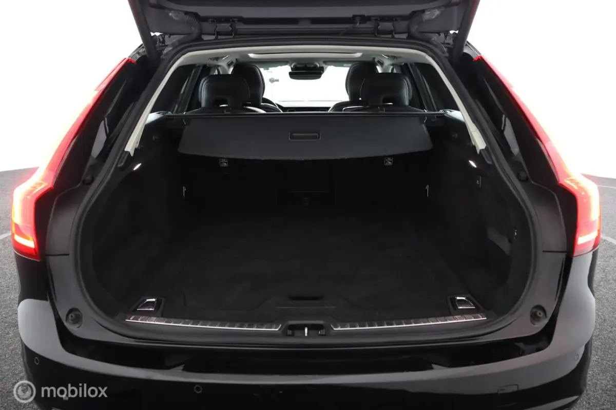 2.0 T4 Inscription | Massage | Panoramadak | BLISS | Adaptive Cruise | Camera | Head Up | Trekhaak | Keyless | Harman Kardon | Geventileerde Stoelen