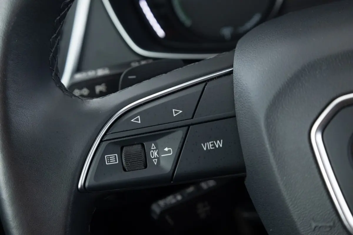50 TFSI e Business Executive | LEDER | Full LED | PHEV !