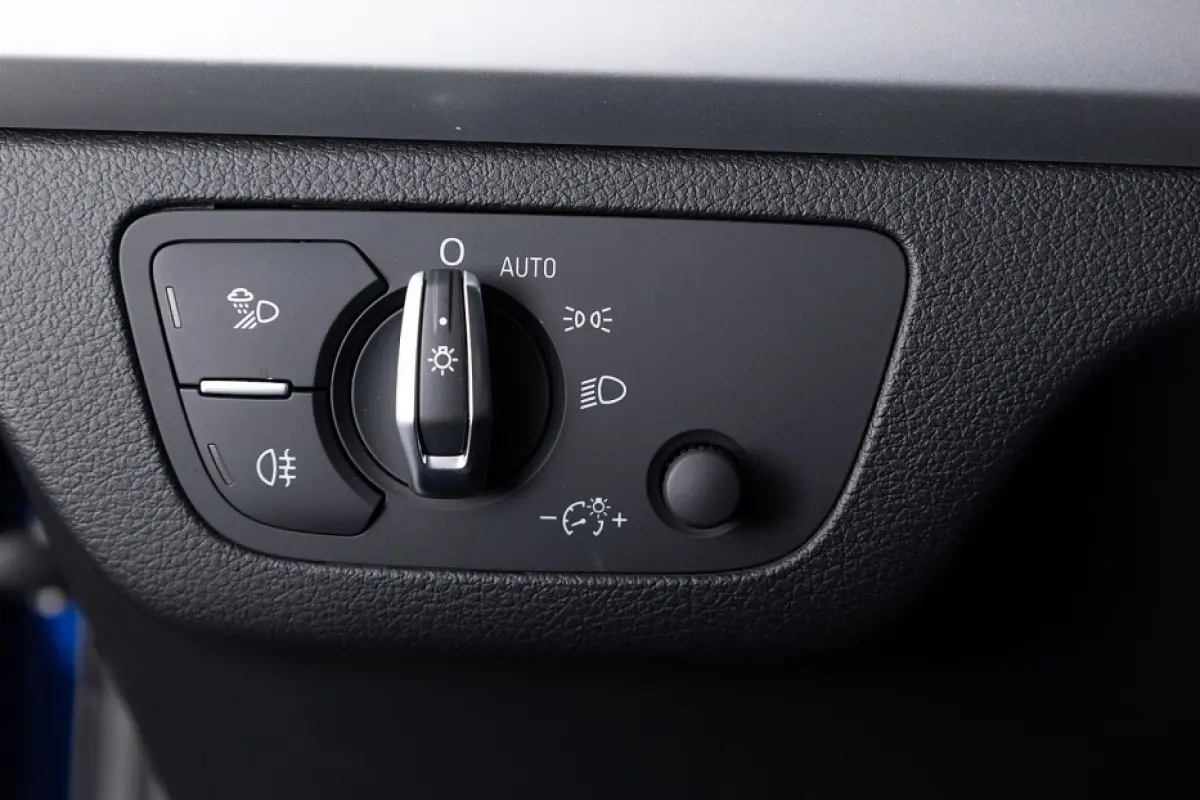 50 TFSI e Business Executive | LEDER | Full LED | PHEV !