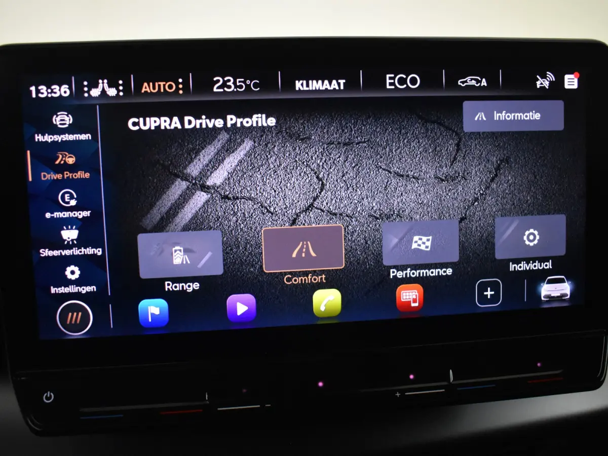 Adrenaline One 62 kWh l Achteruitrijcamera | App connect | Stoel en Stuurverwarming  l Navi l PDC l Adaptive Cr Control l 1e Eigenaar l 19"LMV