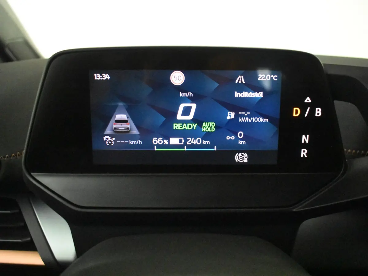 Adrenaline One 62 kWh l Achteruitrijcamera | App connect | Stoel en Stuurverwarming  l Navi l PDC l Adaptive Cr Control l 1e Eigenaar l 19"LMV