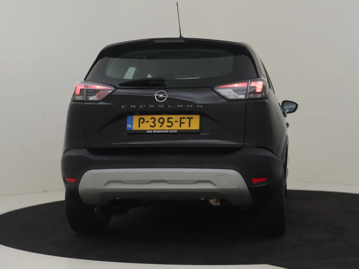 1.2 Turbo Elegance l Camera l Parkeersensoren l Cruise control  l 16"Lm velgen l Climate Control l DAB | LED |