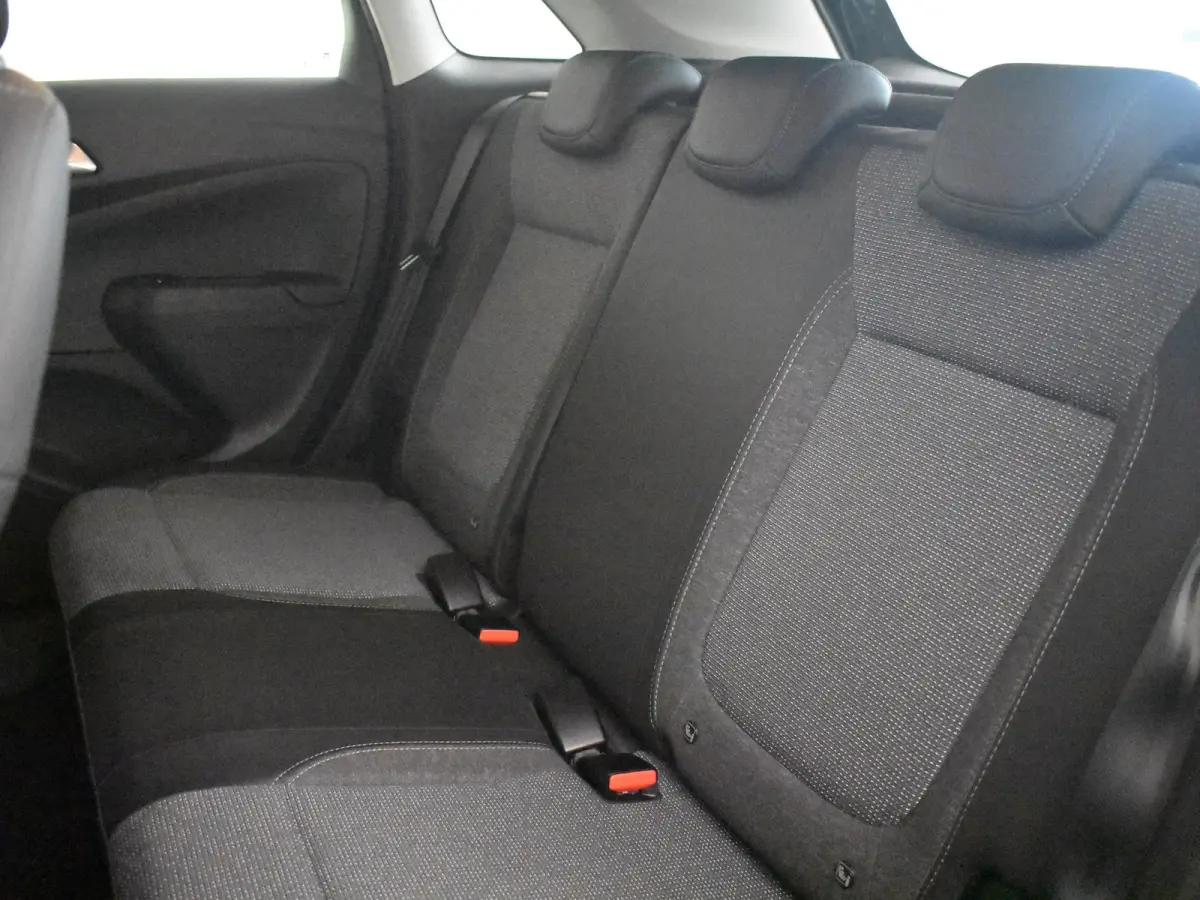 1.2 Turbo Elegance l Camera l Parkeersensoren l Cruise control  l 16"Lm velgen l Climate Control l DAB | LED |