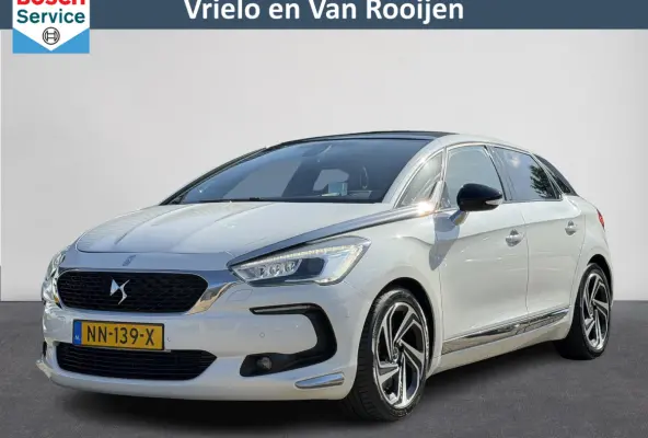1.6 THP Chic 211 PK | Pano | LED | Leer | Navi | Camera | PDC | HUD ( Vestiging - Nieuwegein )