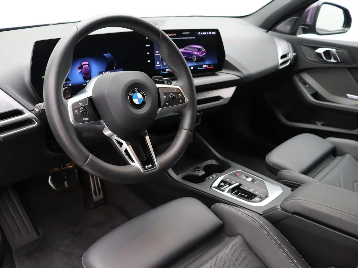 120 M Sportpakket Pro | Premium Pack | Achteruitrijcamera | Driving Assistant | Harman Kardon | 18''