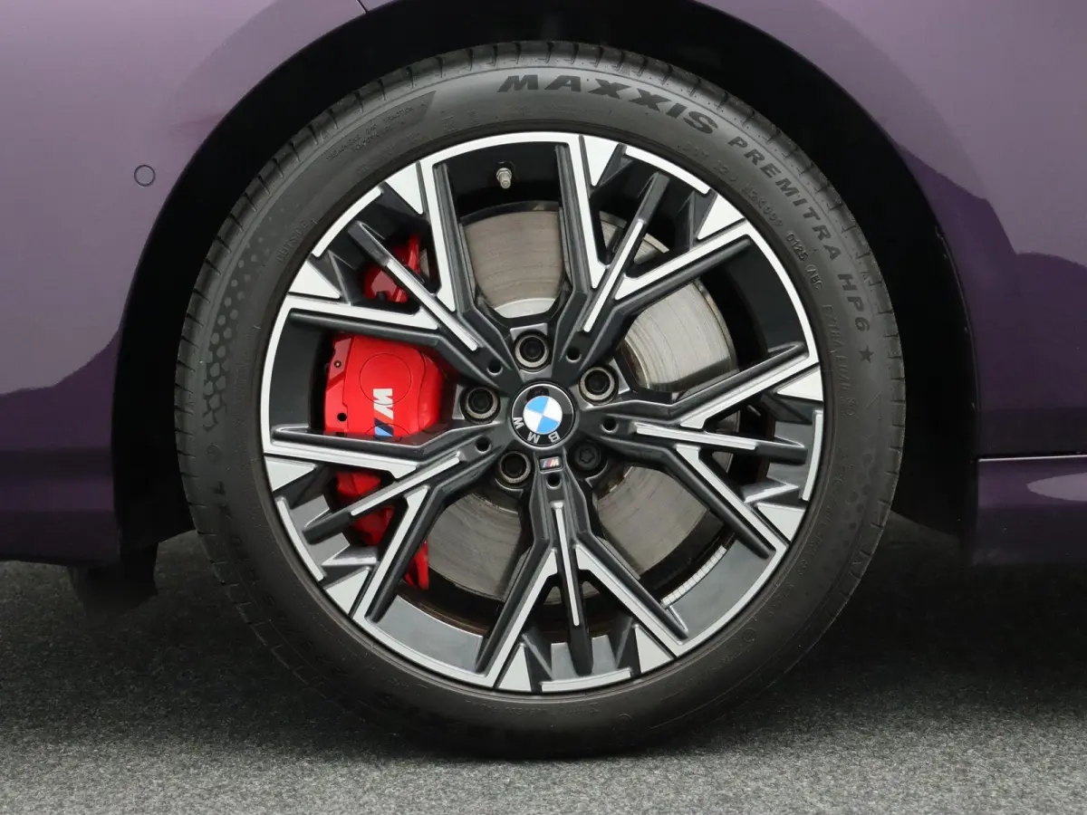 120 M Sportpakket Pro | Premium Pack | Achteruitrijcamera | Driving Assistant | Harman Kardon | 18''
